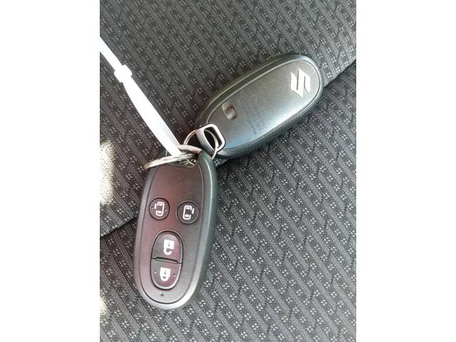 �X�}�[�g�L�[�V�X�e�����v�b�V���G���W���X�^�[�g�V�X�e���A�G���W���n���E��~�������^�b�`�ōs���A�L�[�̃��b�N�܂Ńh�A�m�u�ɐG��鎖�Ń����^�b�`����ōs�����Ƃ��o���܂���