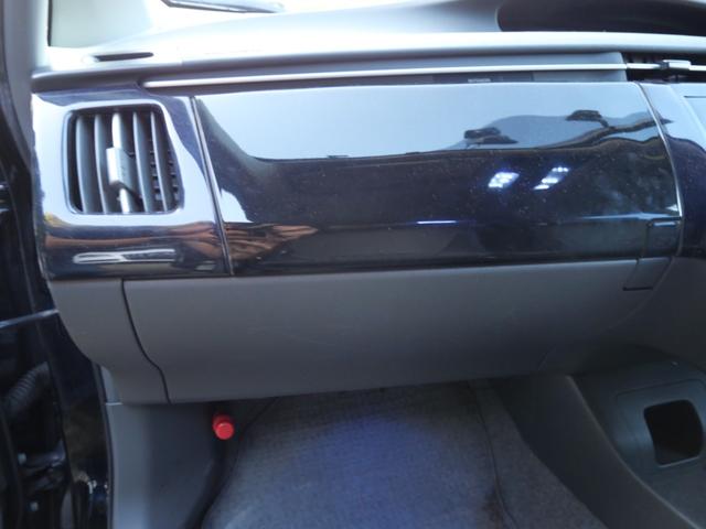 プリウス Ｇツーリングセレクション　スマートキー　プッシュスタート　ナビ　フルセグ　バックモニター　ＥＴＣ　社外１８インチアルミホイール　ダウンサス　レザー調シートカバー（22枚目）