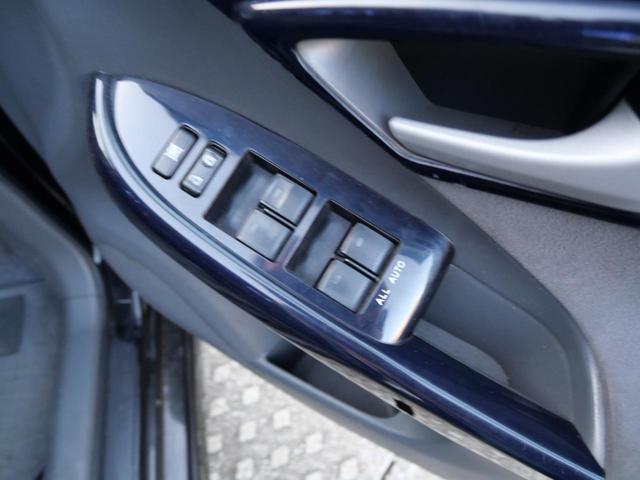 プリウス Ｇツーリングセレクション　スマートキー　プッシュスタート　ナビ　フルセグ　バックモニター　ＥＴＣ　社外１８インチアルミホイール　ダウンサス　レザー調シートカバー（28枚目）