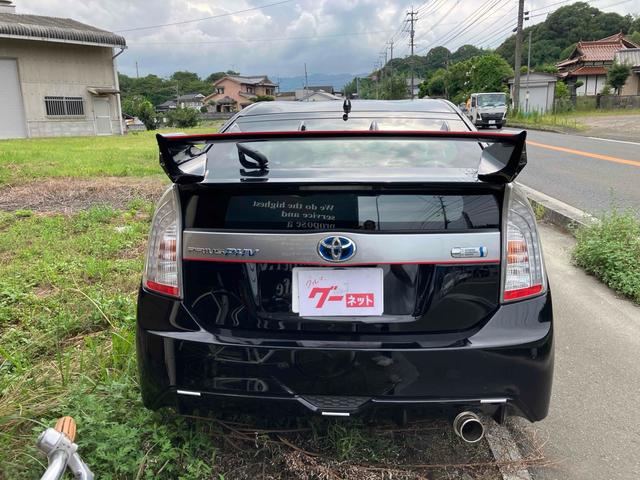 プリウスＰＨＶ Ｇ　ハイブリッド　ドライブレコーダー　ＥＴＣ　バックカメラ　ナビ　ＴＶ　オートクルーズコントロール　オートライト　ＨＩＤ　スマートキー　電動格納ミラー　ＣＶＴ　盗難防止システム　衝突安全ボディ（14枚目）