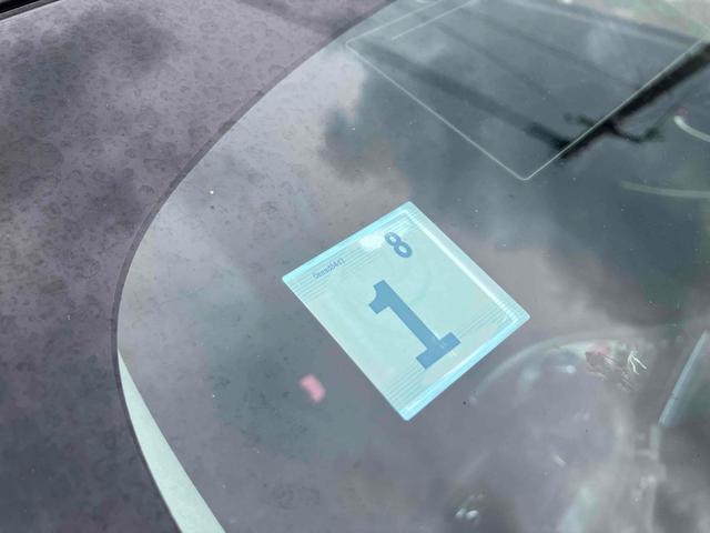 プリウスＰＨＶ Ｇ　ハイブリッド　ドライブレコーダー　ＥＴＣ　バックカメラ　ナビ　ＴＶ　オートクルーズコントロール　オートライト　ＨＩＤ　スマートキー　電動格納ミラー　ＣＶＴ　盗難防止システム　衝突安全ボディ（15枚目）