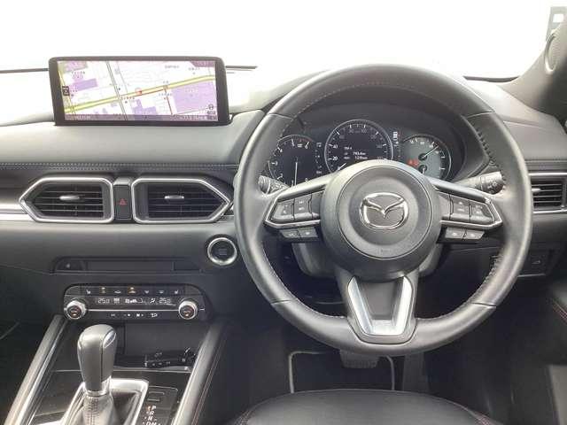 ＣＸ－５ ２．２　ＸＤ　スポーツ　アピアランス　ディーゼルターボ　３６０°カメラ　マツダコネクト　フルセグＴＶ　３６０度ビュー　ソナー　パワーテールゲート　ＬＥＤライト　本革シート　パワーシート　クルコン　サイドカメラ　シートヒーター　フロントカメラ　ツインターボ（3枚目）