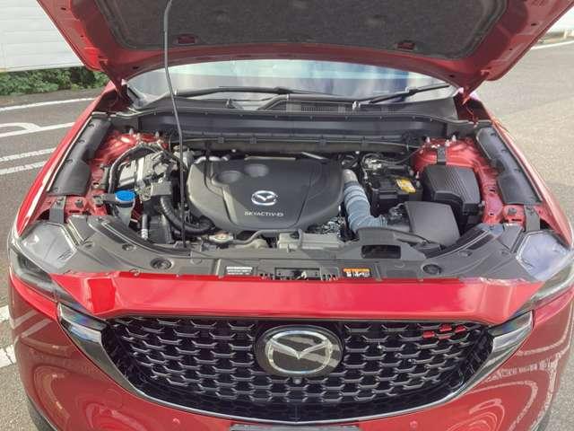 ＣＸ－５ ２．２　ＸＤ　スポーツ　アピアランス　ディーゼルターボ　３６０°カメラ　マツダコネクト　フルセグＴＶ　３６０度ビュー　ソナー　パワーテールゲート　ＬＥＤライト　本革シート　パワーシート　クルコン　サイドカメラ　シートヒーター　フロントカメラ　ツインターボ（20枚目）