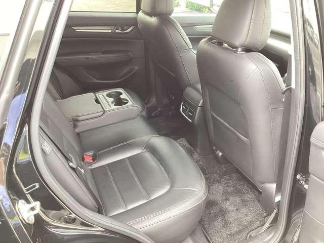 ＣＸ－５ ２．５　２５Ｓ　Ｌパッケージ　３６０°カメラ　マツダコネクトナビ　フルセ　ＡＡＣ　ＥＴＣ付き　Ｐセンサー　盗難防止装置　地デジ　アドバンストキー　クルコン　Ｂカメラ　ＬＥＤヘッドライト　黒革シート　アイドリングストップ　エアバッグ（6枚目）