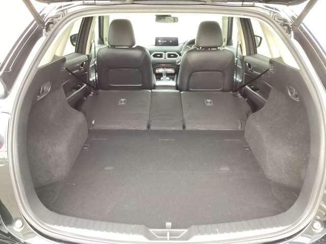 ＣＸ－５ ２．５　２５Ｓ　Ｌパッケージ　３６０°カメラ　マツダコネクトナビ　フルセ　ＡＡＣ　ＥＴＣ付き　Ｐセンサー　盗難防止装置　地デジ　アドバンストキー　クルコン　Ｂカメラ　ＬＥＤヘッドライト　黒革シート　アイドリングストップ　エアバッグ（12枚目）
