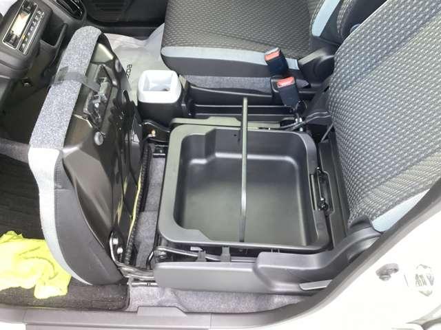 フレアクロスオーバー ６６０　ハイブリッド　ＸＳ　エアバック　ＡＢＳ　純正ナビ　フルセグＴＶ　メモリーナビゲーション　禁煙　ナビＴＶ　イモビライザー　シートヒータ　リアコーナーセンサー　フルセグＴＶ　記録簿　ｉ－ｓｔｏｐ　ＡＣ　スマートキー　ＥＴＣ（19枚目）