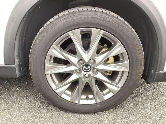 ＣＸ－８ ２．２　ＸＤ　プロアクティブ　ディーゼルターボ　エアバック　ＡＢＳ　３６０°カメラ　アドバンストキー　横滑り防止機能　電動Ｒゲート　クルーズコントロール　地デジ　アイスト　ＥＴＣ車載器　ＤＶＤ再生可　エアコン　パワーシート　シートヒーター　ターボ（17枚目）