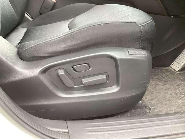 ＣＸ－８ ２．２　ＸＤ　プロアクティブ　ディーゼルターボ　エアバック　ＡＢＳ　３６０°カメラ　アドバンストキー　横滑り防止機能　電動Ｒゲート　クルーズコントロール　地デジ　アイスト　ＥＴＣ車載器　ＤＶＤ再生可　エアコン　パワーシート　シートヒーター　ターボ（19枚目）