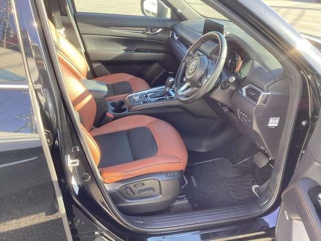 ＣＸ－５ ２．２　ＸＤ　レトロスポーツエディション　ディーゼルターボ　エアバック　ＡＢＳ　マツダコネクト　クルーズコントロール　エアバック　フルオートエアコン　地上デジタル　ＬＥＤヘッドライト　パワーリフトゲート　パワステ　アイドリングストップ　ワンオーナー　キ－レス（16枚目）