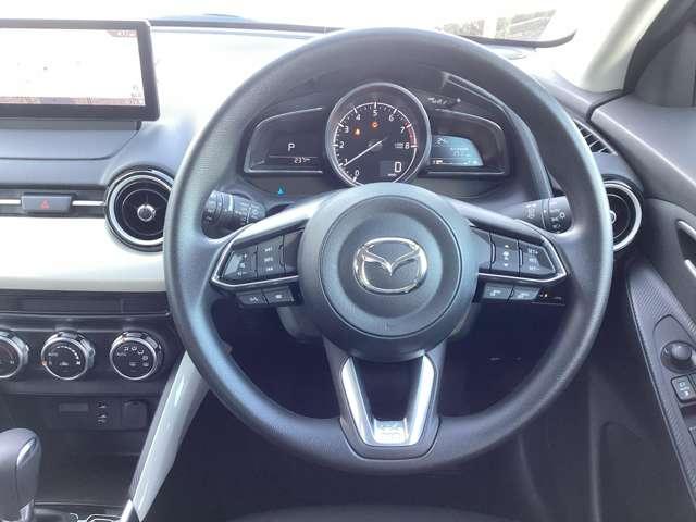 MAZDA2 1.5 15BD エアバック ABS マツダコネクトナビ パノラマモニタ スマートシティブレーキサポート 前後ソナー LEDヘッドランプ フルセグTV バックカメラ アドバンストキー エアコン メモリーナビ ナビTV(12枚目)
