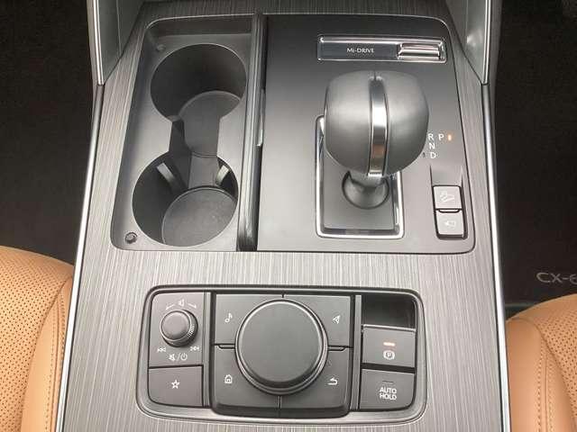 CX-60 3.3 XDハイブリッド プレミアム スポーツ ディーゼルタ エアバック ABS マツダコネクトナビ TV ダブルサンルーフ シートヒー パワーゲート LEDヘッドライト オートクルーズコントロール パワーシート スマートキー フルオートエアコン 4WD ABS(13枚目)