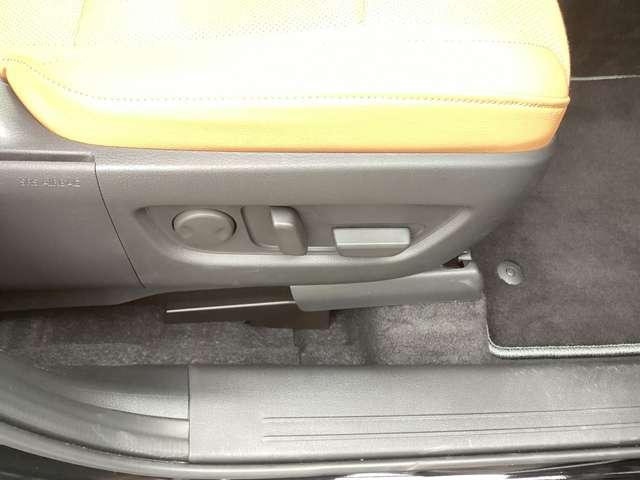 CX-60 3.3 XDハイブリッド プレミアム スポーツ ディーゼルタ エアバック ABS マツダコネクトナビ TV ダブルサンルーフ シートヒー パワーゲート LEDヘッドライト オートクルーズコントロール パワーシート スマートキー フルオートエアコン 4WD ABS(15枚目)