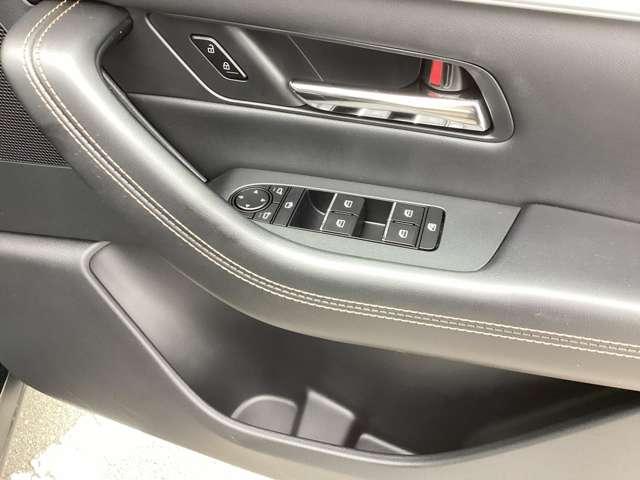 CX-80 3.3 XD Lパッケージ ディーゼルターボ エアバック ABS マツダコネクトナビ アルミホイール パノラマサンルーフ フルセグTV オートクルーズコントロール 電動リアゲート レザーシート 全周囲カメラ パワーシート スマートキー 3列シート(19枚目)