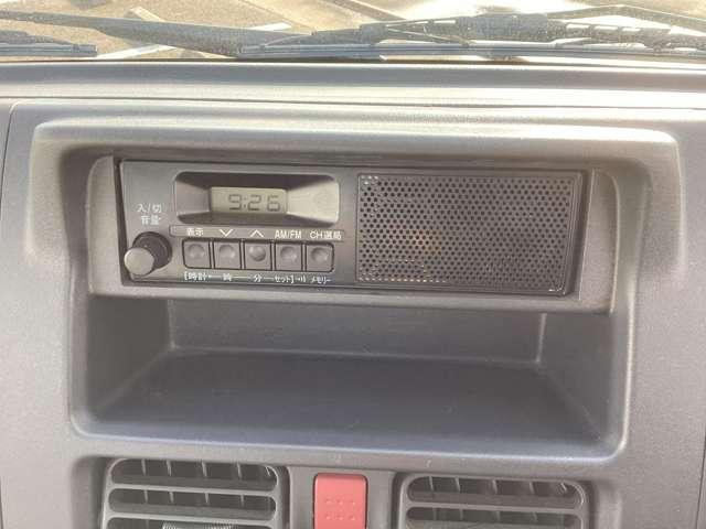 キャリイトラック ６６０　ＫＣエアコン・パワステ　３方開　４ＷＤ　エアバック　５ＭＴ　エアコン　パワステ　４ＷＤ　整備点検記録簿　助手席エアバック　ＡＣ　運転席エアバック　パートタイム４ＷＤ　パワステ　ＡＢＳ（5枚目）