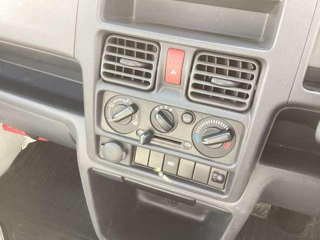 キャリイトラック ６６０　ＫＣエアコン・パワステ　３方開　４ＷＤ　エアバック　５ＭＴ　エアコン　パワステ　４ＷＤ　整備点検記録簿　助手席エアバック　ＡＣ　運転席エアバック　パートタイム４ＷＤ　パワステ　ＡＢＳ（19枚目）