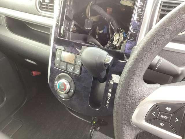 タント ６６０　カスタム　Ｘ　トップエディションリミテッド　ＳＡＩＩ　エアバック　ＡＢＳ　アルミ　ベンチシート　クリソナ　ＥＳＣ　記録簿　キーフリーシステム　ＬＥＤヘッド　バックカメラ　スマートキー　ベンチシート　パワーウィンドウ　パワーステアリング　エアバッグ　ＡＢＳ（13枚目）