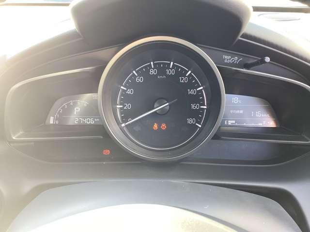 ＣＸ－３ １．５　１５Ｓ　ツーリング　エアバック　ＡＢＳ　マツダコネクト　パーキングセンサー　ＬＥＤランプ　Ｒカメラ　オートエアコン　ｉ－ｓｔｏｐ　スマートキー　盗難防止システム　ＤＳＣ　サイドエアバッグ　アルミ　エアバッグ　キーレス（13枚目）