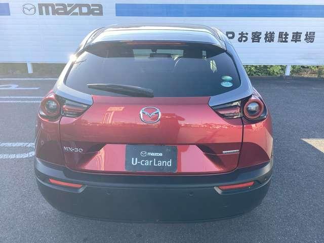 ＭＸ－３０ ２．０　モダンコンフィデンス　レーダーブレーキ　スマキー　盗難防止装置　３６０°カメラ　ナビＴＶ　ＤＳＣ　ＡＢＳ　Ｂカメラ　キーフリー　エアコン　整備記録簿　パワーウィンドウ　ｉ－ｓｔｏｐ　ＬＥＤヘッドライト（10枚目）
