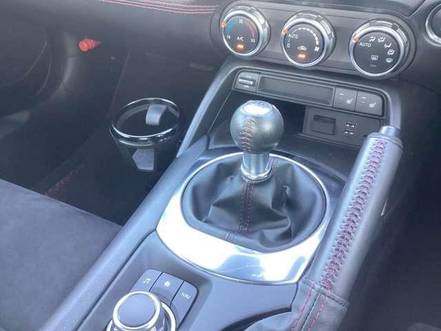 ロードスターRF 2.0 RS エアバック ABS 純正レカロシート LEDランプ 盗難防止システム ETC車載器 Iストップ 横滑り防止装置 1オーナー キーレス フルオートエアコン アルミホイール 記録簿 シートヒーター Sキー(13枚目)