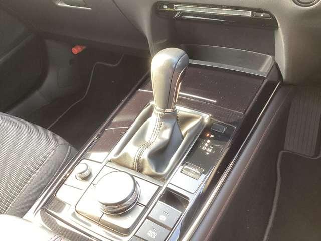 �l�s���[�h�t�ł��I�l�s���o�ŃV�t�g�`�F���W�ł��܂��B�l�s�Ԃ����Ȃ��Ȃ��Ă������݂ɖʔ����������ꂽ�����ł��B���銽�т��I