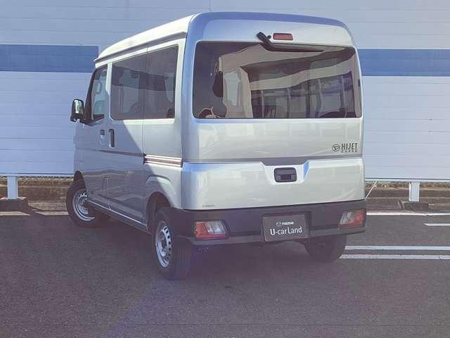 ハイゼットカーゴ 660 デラックス エアバック 衝突被害軽減ブレーキ 前後ソナー キーレスキー 両側スライドドア パワーウインドウ エコアイドル ESC マニュアルエアコン 記録簿 両席エアバッグ パワーステアリング ABS プリクラ(9枚目)