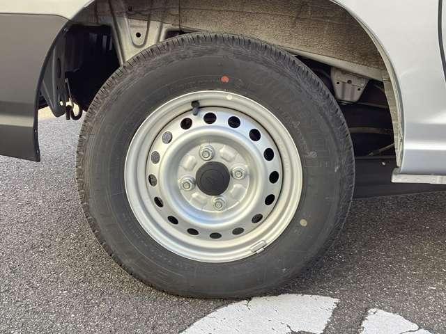 ハイゼットカーゴ 660 デラックス エアバック 衝突被害軽減ブレーキ 前後ソナー キーレスキー 両側スライドドア パワーウインドウ エコアイドル ESC マニュアルエアコン 記録簿 両席エアバッグ パワーステアリング ABS プリクラ(16枚目)