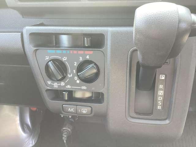 ハイゼットカーゴ 660 デラックス エアバック 衝突被害軽減ブレーキ 前後ソナー キーレスキー 両側スライドドア パワーウインドウ エコアイドル ESC マニュアルエアコン 記録簿 両席エアバッグ パワーステアリング ABS プリクラ(20枚目)