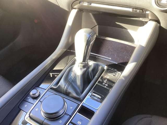 �l�s���[�h�t�ł��I�l�s���o�ŃV�t�g�`�F���W�ł��܂��B�l�s�Ԃ����Ȃ��Ȃ��Ă������݂ɖʔ����������ꂽ�����ł��B���銽�т��I