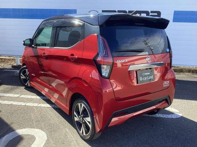 デイズ ６６０　ハイウェイスターＧターボ　プロパイロット　エディショ　エアバック　ＡＢＳ　純正９インチナビ　前後障害物センサー　地デジＴＶ　アイドリングＳ　スマキー　クルーズコントロール　ターボ車　フロントカメラ　パワーステアリング　ＥＴＣ　ＬＥＤ　横滑防止装置　ＡＢＳ（7枚目）