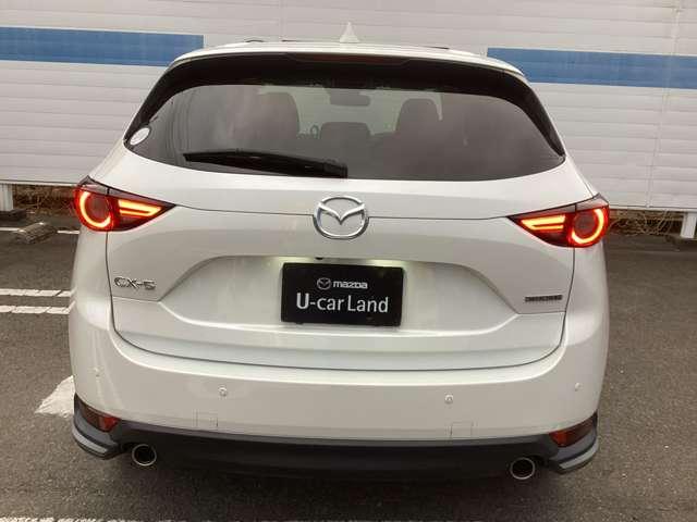 ＣＸ－５ ２．０　２０Ｓ　ブラックトーンエディション　エアバック　ＡＢＳ　マツダコネクト　誤発進抑制　ＥＴＣ付き　イモビライザー　前後障害物センサー　ＡＡＣ　Ｓヒーター　テレビ　地デジ　１オーナー　アイドリングストップ　クルコン　横滑り防止装置　Ｐシート（10枚目）