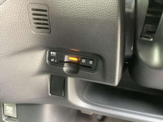 Ｎ－ＢＯＸカスタム カスタム　６６０　Ｇ　Ｌ　ターボ　ホンダセンシング　エアバック　ＡＢＳ　純正ナビ（Ｇａｔｈｅｒｓ　カーナビ　ターボ付　横滑り防止機能　ＥＴＣ搭載　Ｓヒーター　ＬＥＤヘットライト　ＡＢＳ　セキュリティアラーム　整備記録簿有　サイドエアバッグ　メモリナビ（20枚目）