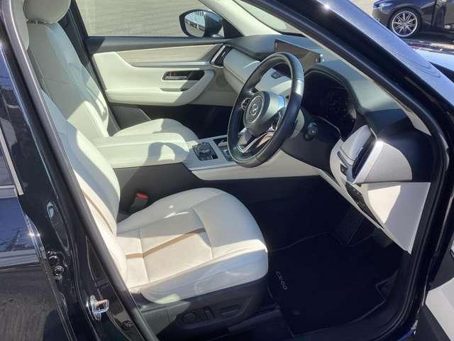 �^�]�Ȃ͂܂������Ȏp���ŃV�[�g�ɍ���A�������R�ɐL�΂��đ���ł���ʒu�e�y�_����z����Ƃ������z�I�ȃ��C�A�E�g���������Ă��܂��I���Ђl�`�y�c�`�̃h���C�r���O�|�W�V���������̊����������B