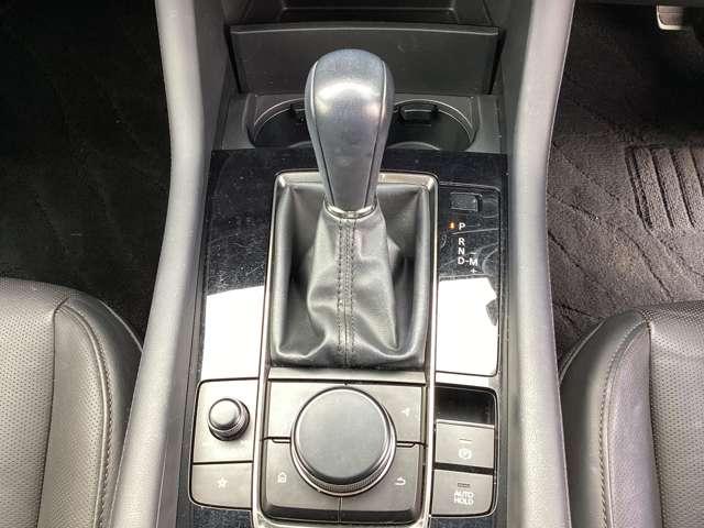 �l�s���[�h�t�ł��I�l�s���o�ŃV�t�g�`�F���W�ł��܂��B�l�s�Ԃ����Ȃ��Ȃ��Ă������݂ɖʔ����������ꂽ�����ł��B���銽�т��I