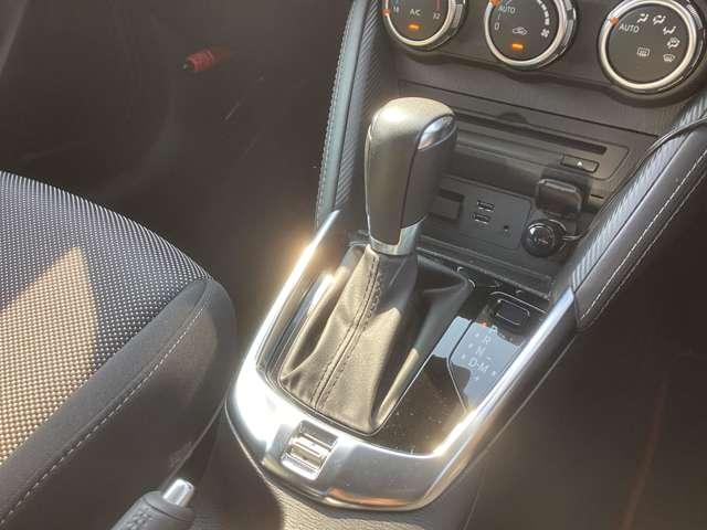 �l�s���[�h�t�ł��I�l�s���o�ŃV�t�g�`�F���W�ł��܂��B�l�s�Ԃ����Ȃ��Ȃ��Ă������݂ɖʔ����������ꂽ�����ł��B���銽�т��I