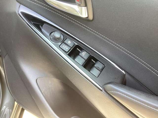 �p���[�E�B���h�E�t���ł���