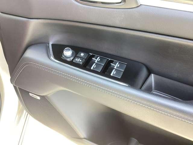 �p���[�E�B���h�E�t���ł���