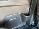 後部座席にもドリンクホルダーの場所が完備されてます♪