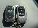 ホンダスマートキー！バックやポケットに入れたままドア開閉・エンジン始動が可能です。