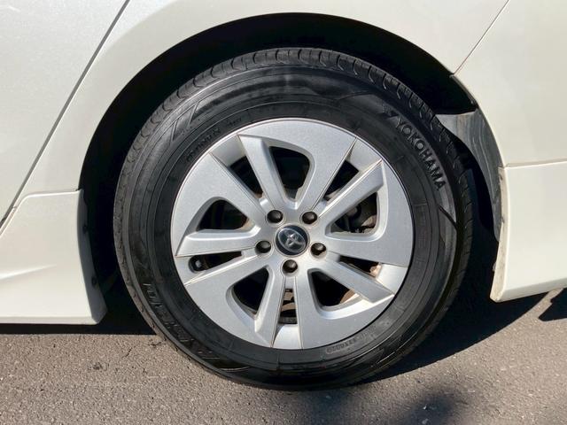 プリウス Ｓ　モデリスタエアロ　トヨタ純正ＳＤナビ　フルセグＴＶ　バックモニター　ＬＥＤヘッドライト　純正アルミ　スマートキー　プッシュスタート　ＥＴＣ　オートライト　アイドリングストップ（21枚目）