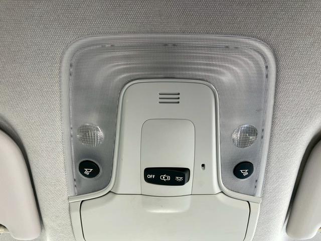 プリウス Ｓ　モデリスタエアロ　トヨタ純正ＳＤナビ　フルセグＴＶ　バックモニター　ＬＥＤヘッドライト　純正アルミ　スマートキー　プッシュスタート　ＥＴＣ　オートライト　アイドリングストップ（37枚目）