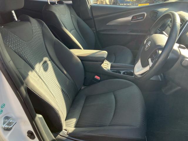 プリウス Ｓ　モデリスタエアロ　トヨタ純正ＳＤナビ　フルセグＴＶ　バックモニター　ＬＥＤヘッドライト　純正アルミ　スマートキー　プッシュスタート　ＥＴＣ　オートライト　アイドリングストップ（39枚目）