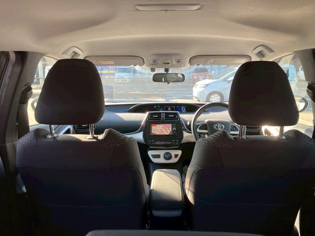 プリウス Ｓ　モデリスタエアロ　トヨタ純正ＳＤナビ　フルセグＴＶ　バックモニター　ＬＥＤヘッドライト　純正アルミ　スマートキー　プッシュスタート　ＥＴＣ　オートライト　アイドリングストップ（42枚目）