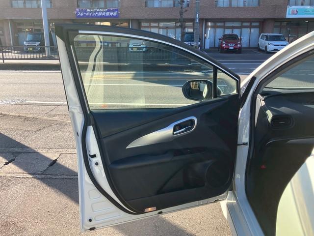 プリウス Ｓ　モデリスタエアロ　トヨタ純正ＳＤナビ　フルセグＴＶ　バックモニター　ＬＥＤヘッドライト　純正アルミ　スマートキー　プッシュスタート　ＥＴＣ　オートライト　アイドリングストップ（46枚目）