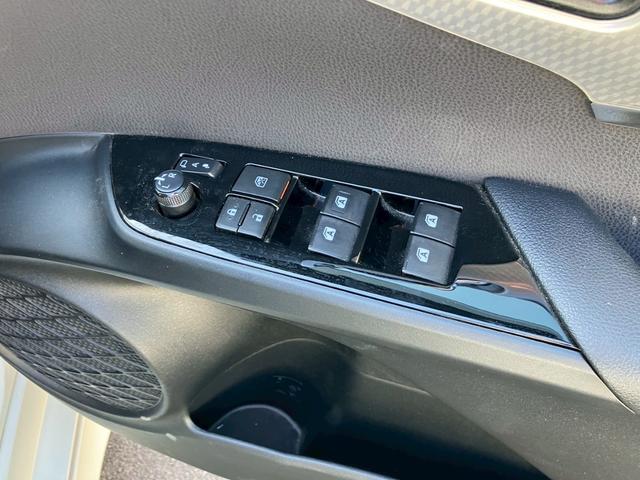 プリウス Ｓ　モデリスタエアロ　トヨタ純正ＳＤナビ　フルセグＴＶ　バックモニター　ＬＥＤヘッドライト　純正アルミ　スマートキー　プッシュスタート　ＥＴＣ　オートライト　アイドリングストップ（49枚目）