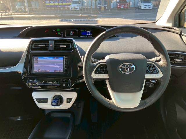 プリウス Ｓツーリングセレクション　トヨタ純正ＳＤナビ　ＴＶ　バックモニター　ＬＥＤヘッドライト　純正１７インチＡＷ　スマートキー　プッシュスタート　クルーズコントロール　アイドリングストップ（20枚目）