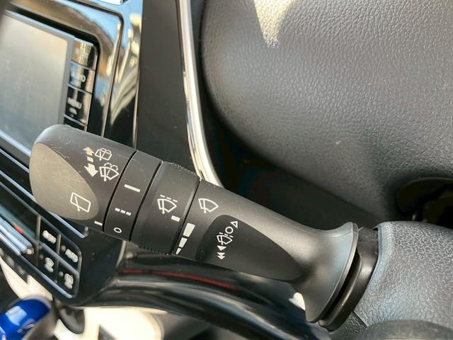 プリウス Ｓツーリングセレクション　トヨタ純正ＳＤナビ　ＴＶ　バックモニター　ＬＥＤヘッドライト　純正１７インチＡＷ　スマートキー　プッシュスタート　クルーズコントロール　アイドリングストップ（23枚目）