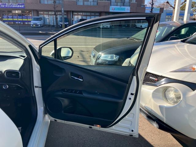プリウス Ｓツーリングセレクション　トヨタ純正ＳＤナビ　ＴＶ　バックモニター　ＬＥＤヘッドライト　純正１７インチＡＷ　スマートキー　プッシュスタート　クルーズコントロール　アイドリングストップ（45枚目）