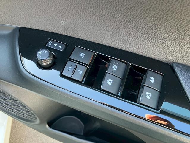 プリウス Ｓツーリングセレクション　トヨタ純正ＳＤナビ　ＴＶ　バックモニター　ＬＥＤヘッドライト　純正１７インチＡＷ　スマートキー　プッシュスタート　クルーズコントロール　アイドリングストップ（46枚目）