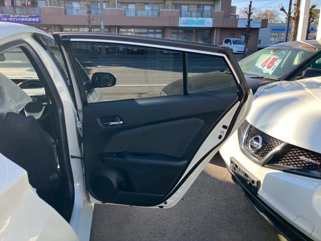 プリウス Ｓツーリングセレクション　トヨタ純正ＳＤナビ　ＴＶ　バックモニター　ＬＥＤヘッドライト　純正１７インチＡＷ　スマートキー　プッシュスタート　クルーズコントロール　アイドリングストップ（48枚目）