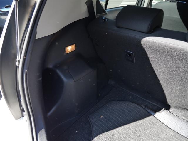 アクア Ｓ　ナビ　ＴＶ　バックモニター　ＥＴＣ　オートエアコン　スマートキー　プッシュスタート　トラクションコントロール　パワーステアリング（22枚目）